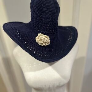 Chic Navy Crochet Hat with Cream Floral Accent